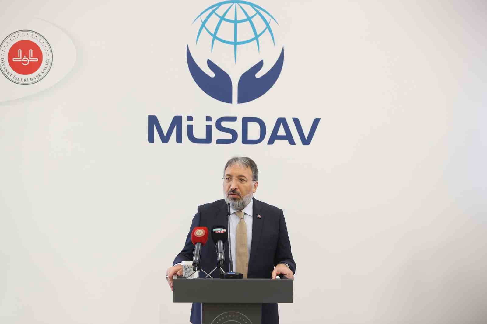 ‘Camiler ve Cami Eksenli Din Hizmetleri’ fotoğraf sergisi ziyarete açıldı