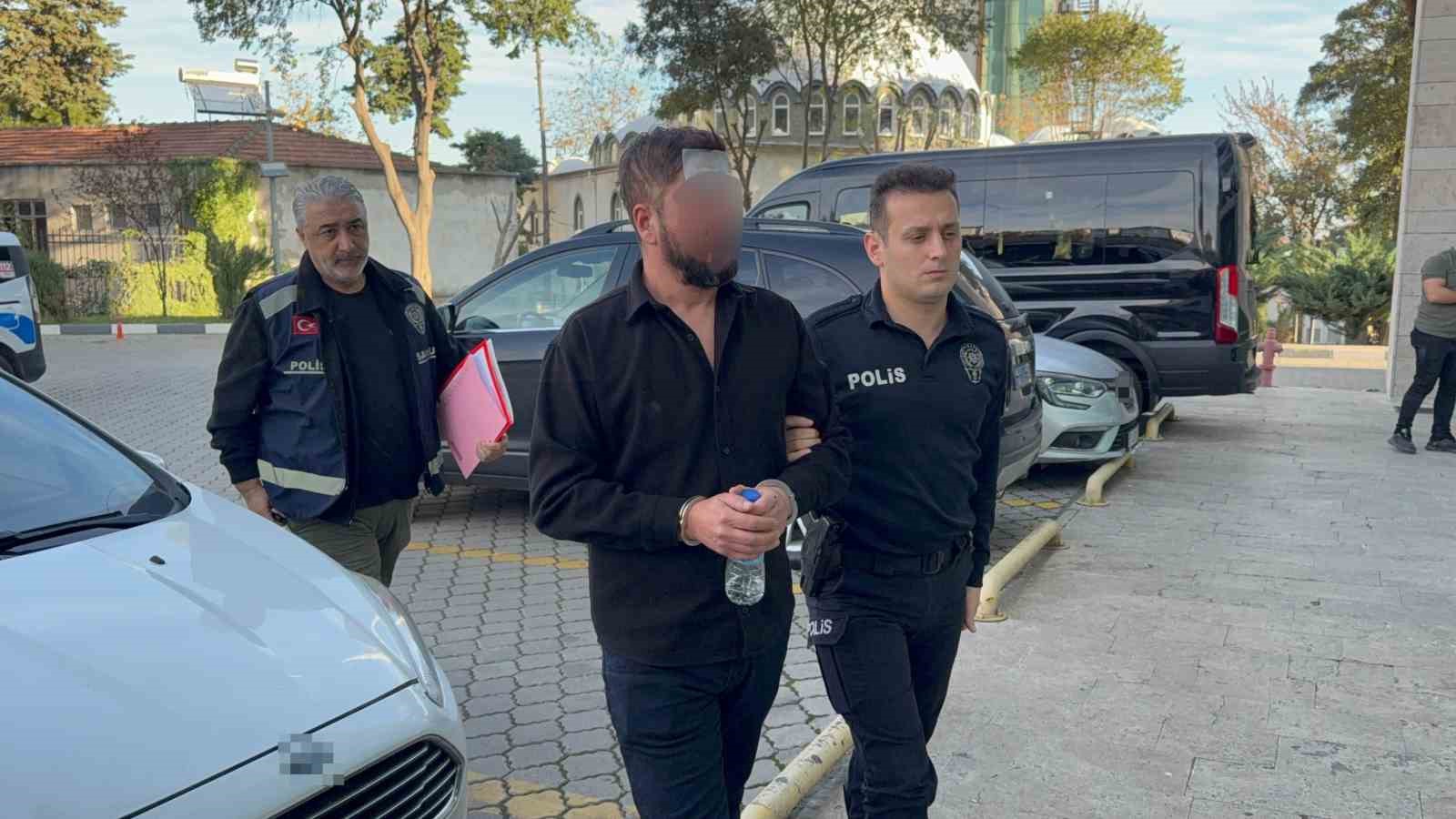 Tartıştığı kişiye silahla ateş etmek isteyen şahıs tutuklandı