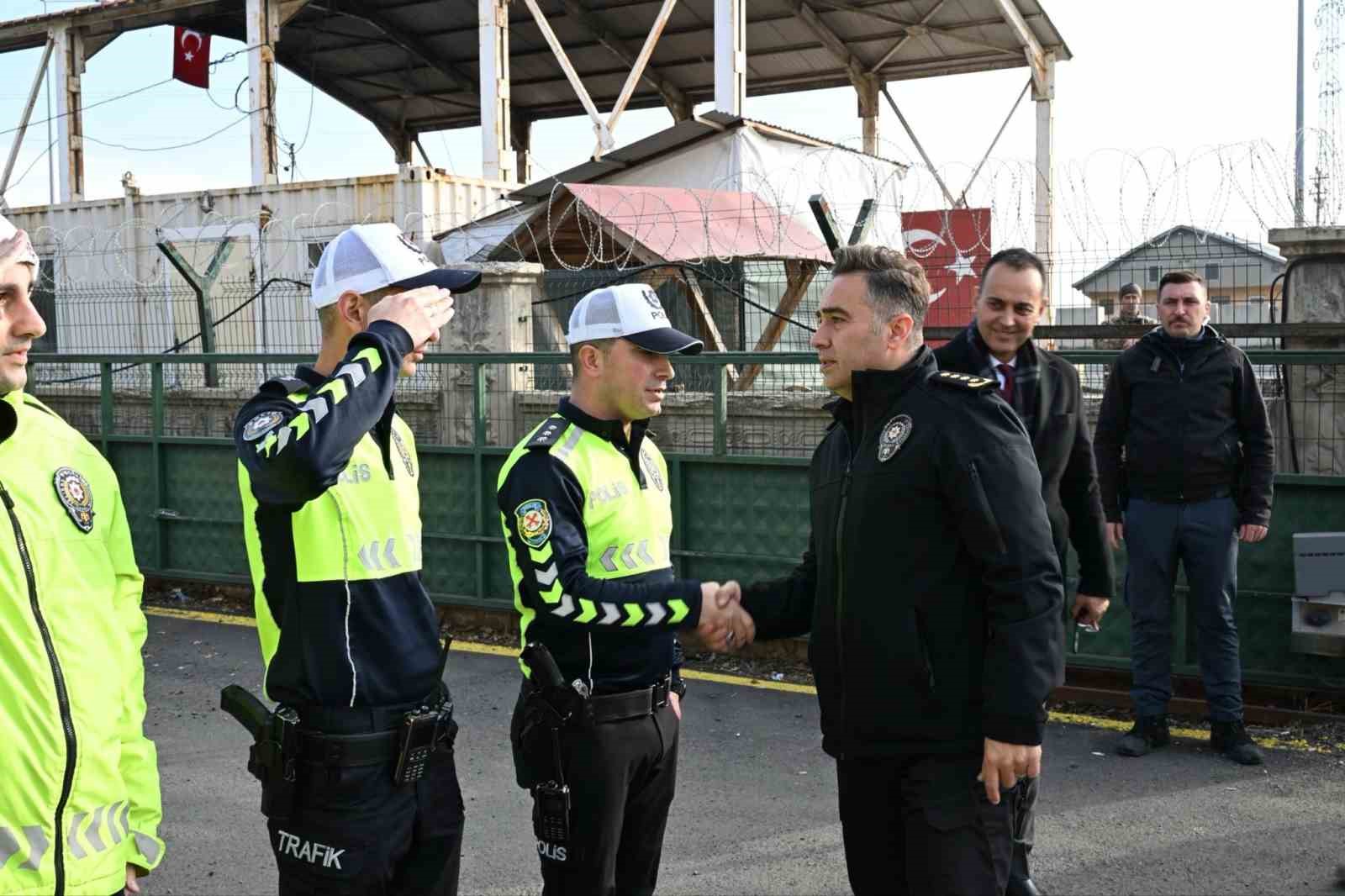 Ağrı Emniyet Müdürü Önder, trafik denetimlerini inceledi
