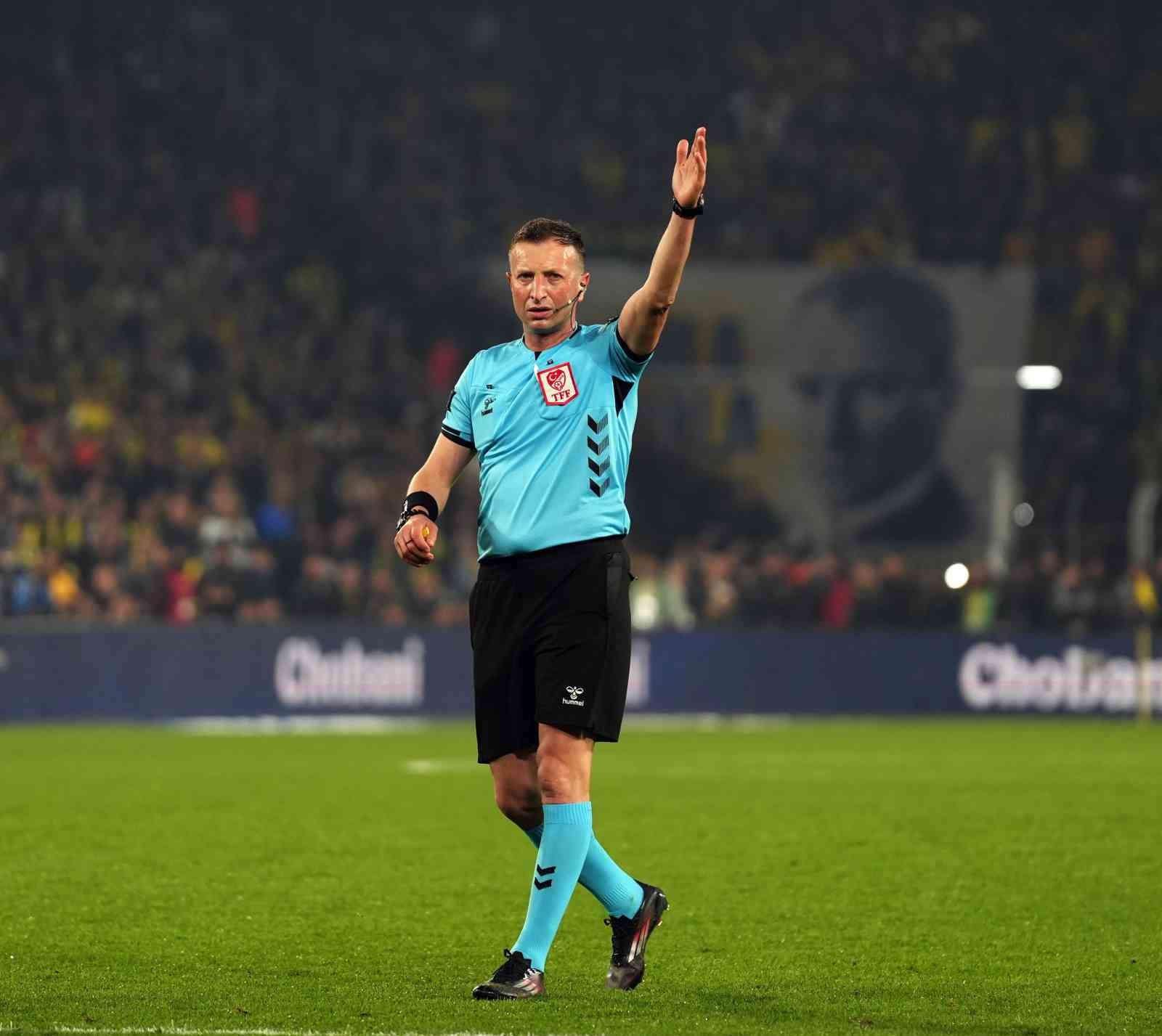 Süper Lig’de son 3 sezonda en çok derbi yöneten hakem Yasin Kol