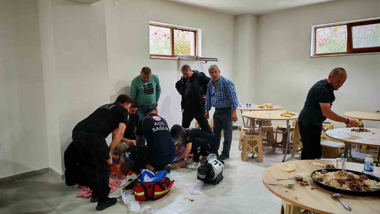 Nefes borusuna yemek kaçan yaşlı adamdan acı haber