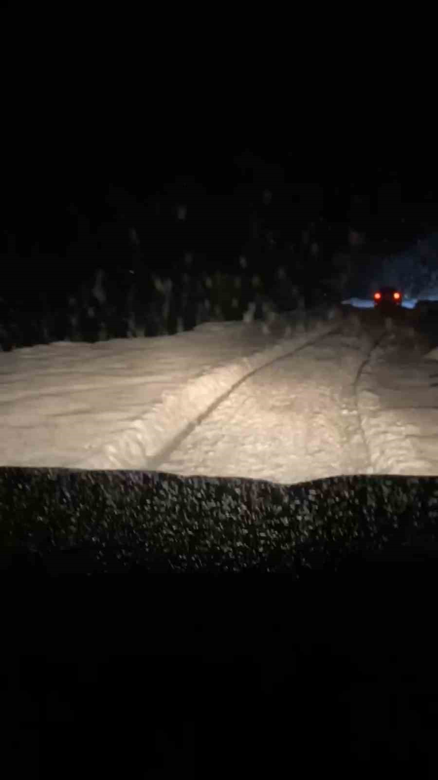 Rize’nin yüksek kesimlerinde yoğun kar yağışı etkili oldu