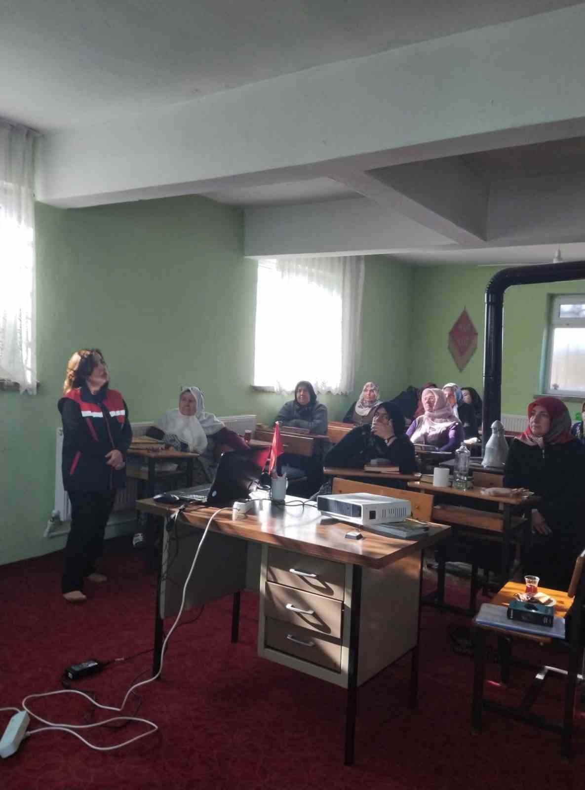 Kadın çiftçilere eğitim verildi