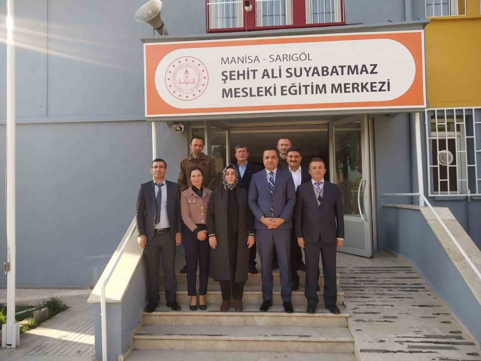 Yeni eğitim yuvası Sarıgöl’e nefes aldırdı