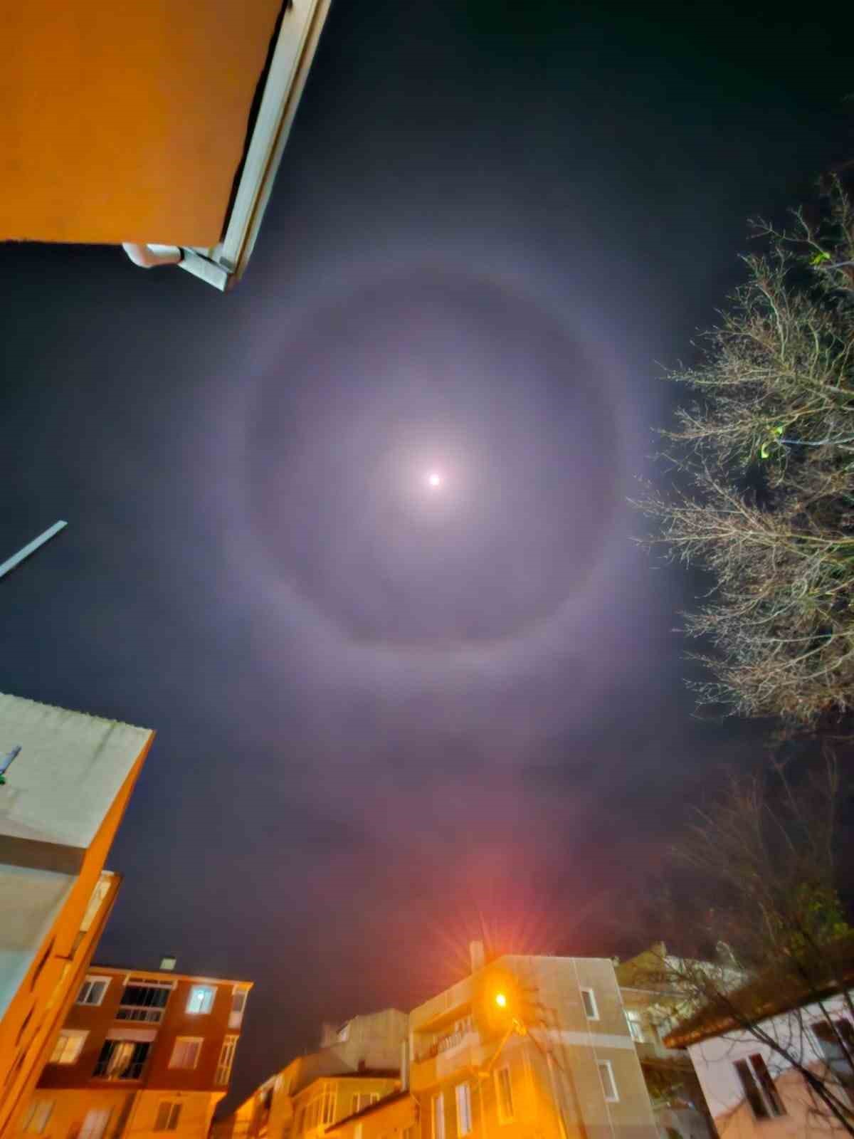 Muratlı semalarında ‘Ay Halesi’ görüldü