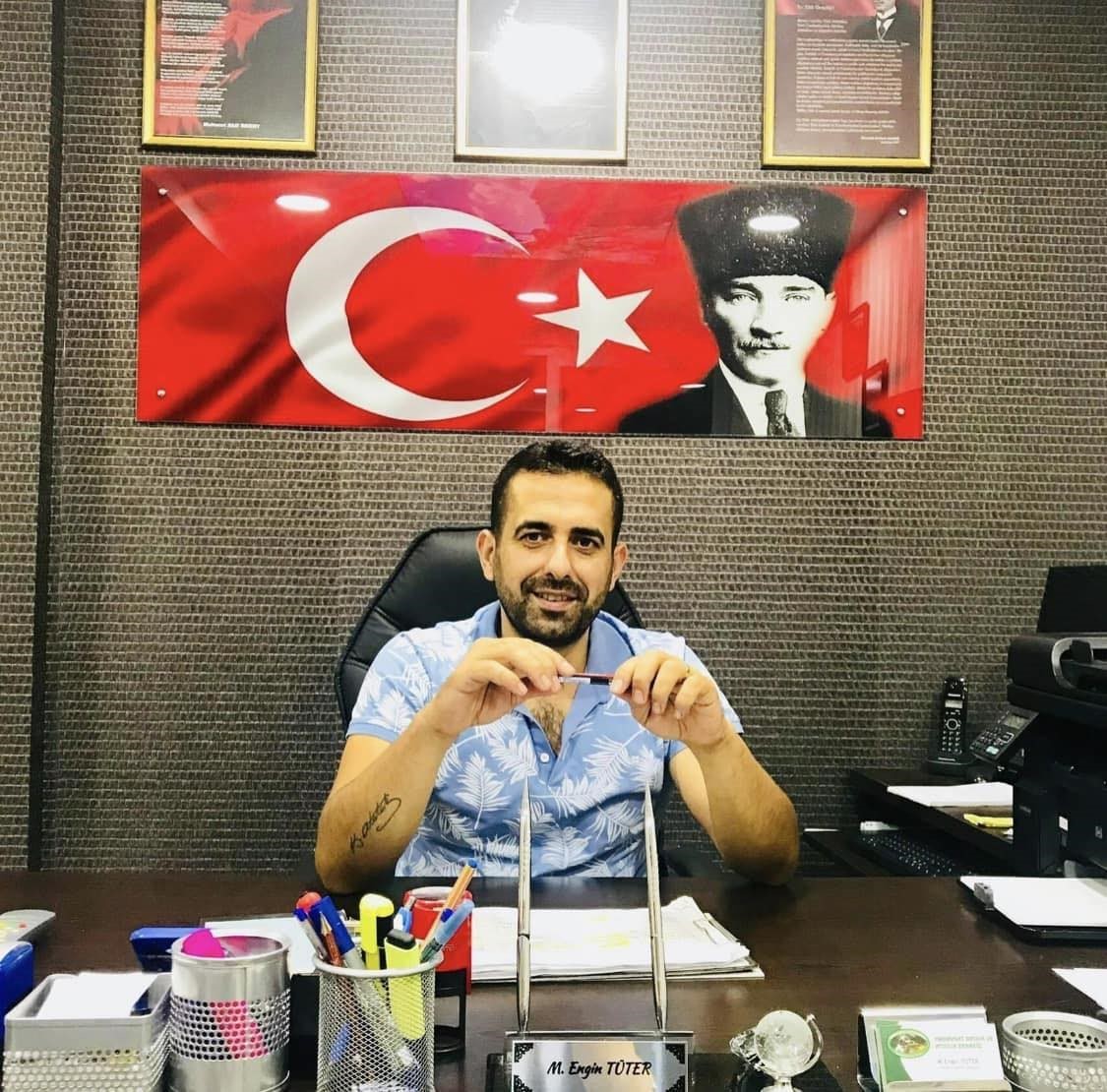 Baklava kutusunda 10 bin euro ile yakalanan başkan yardımcısı: 