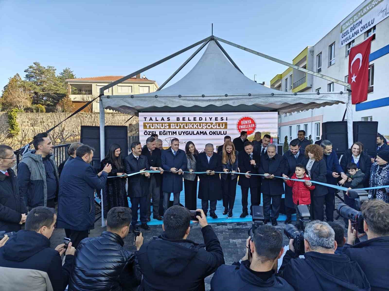 Talas’ta özel güne özel açılış