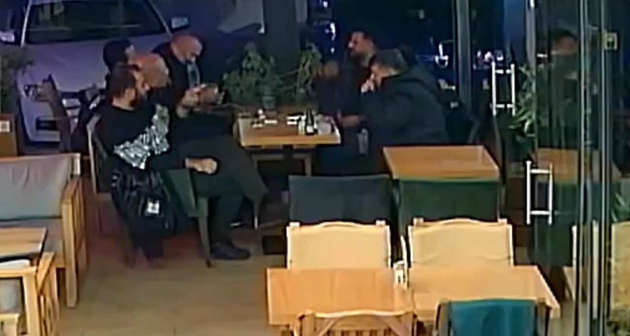 İçtiği çay nefes borusuna kaçan genci Heimlich manevrası kurtardı