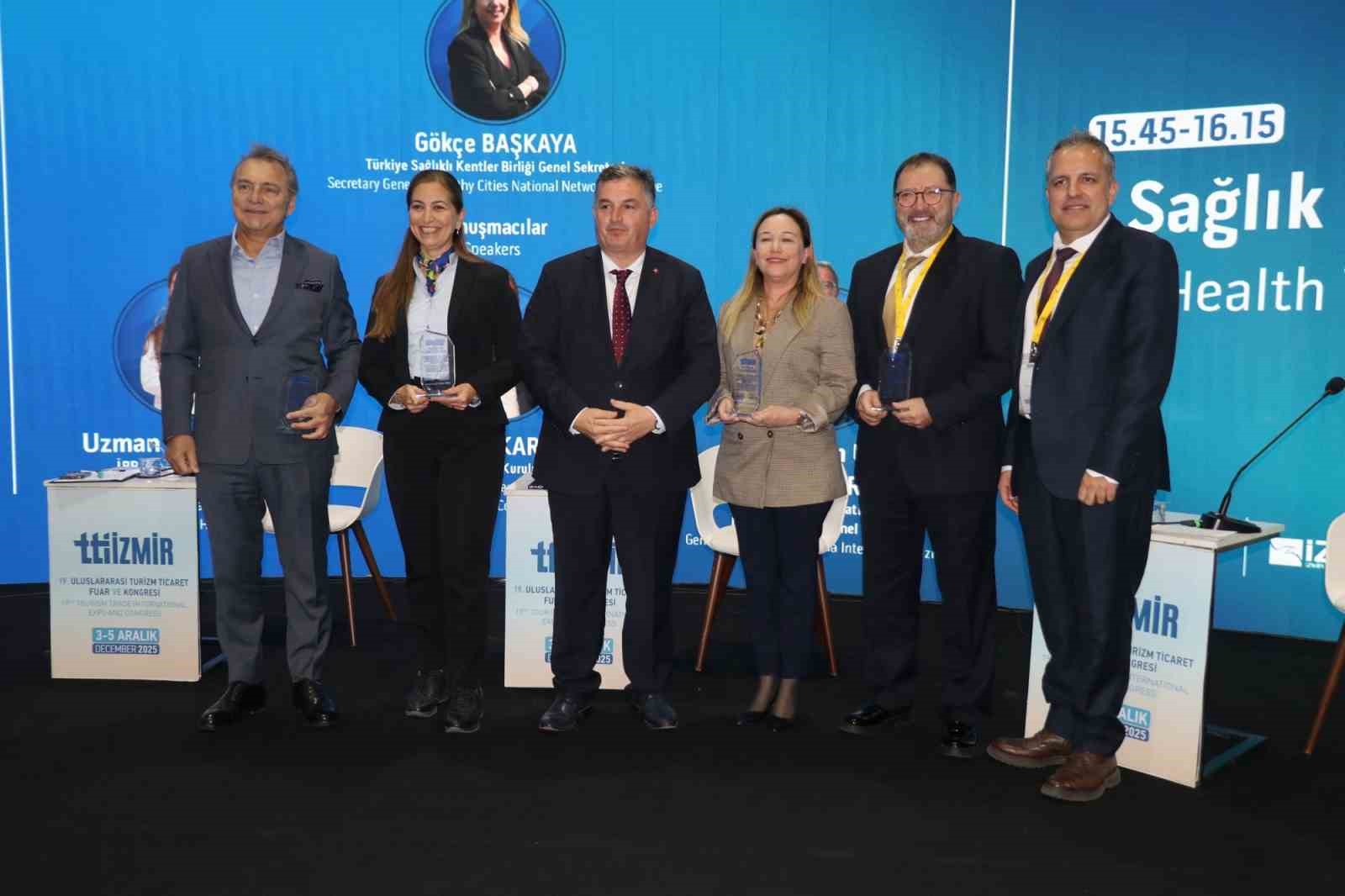 İzmir’de sağlık turizmi için birlik olma çağrısı