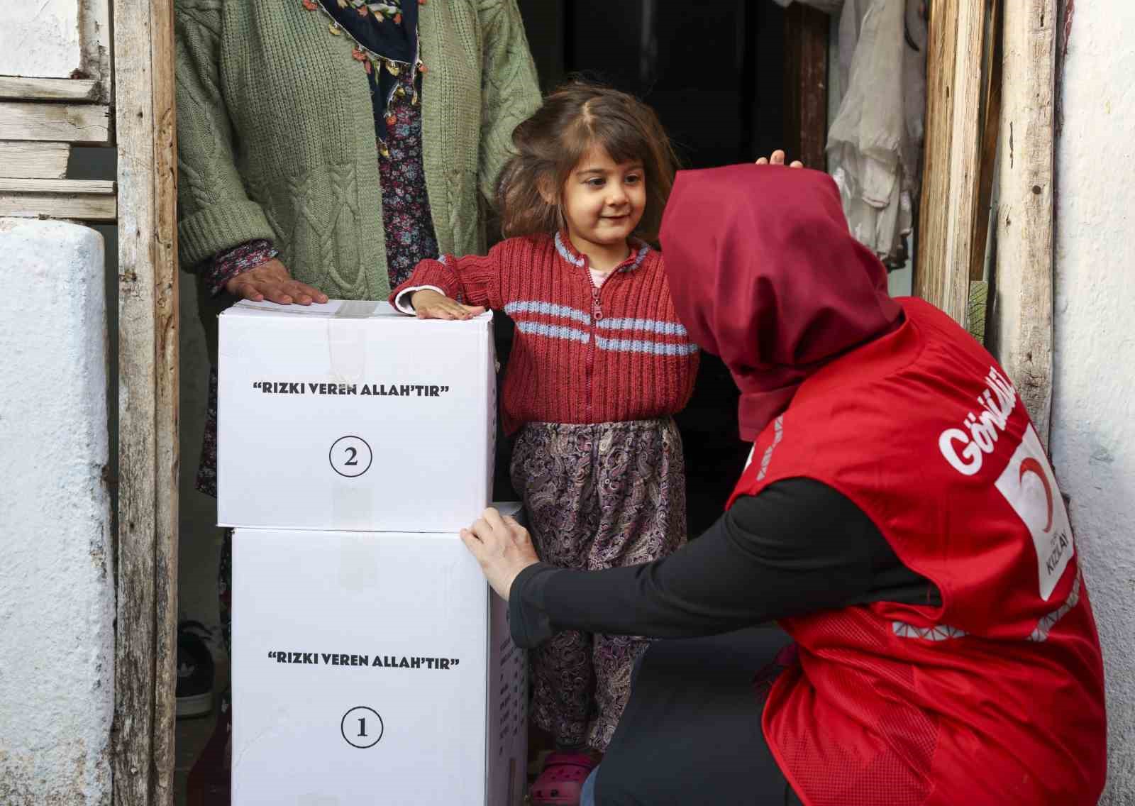Türk Kızılay’dan 450 bin gönüllüsüne iyilik teşekkürü