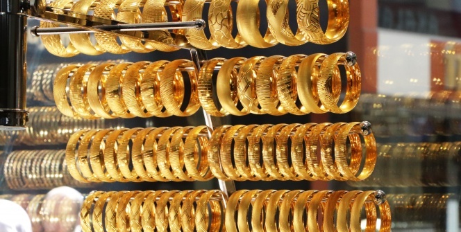 Büyükçekmece’de kuyumcu altınları ve paraları alıp kaçtı iddiası