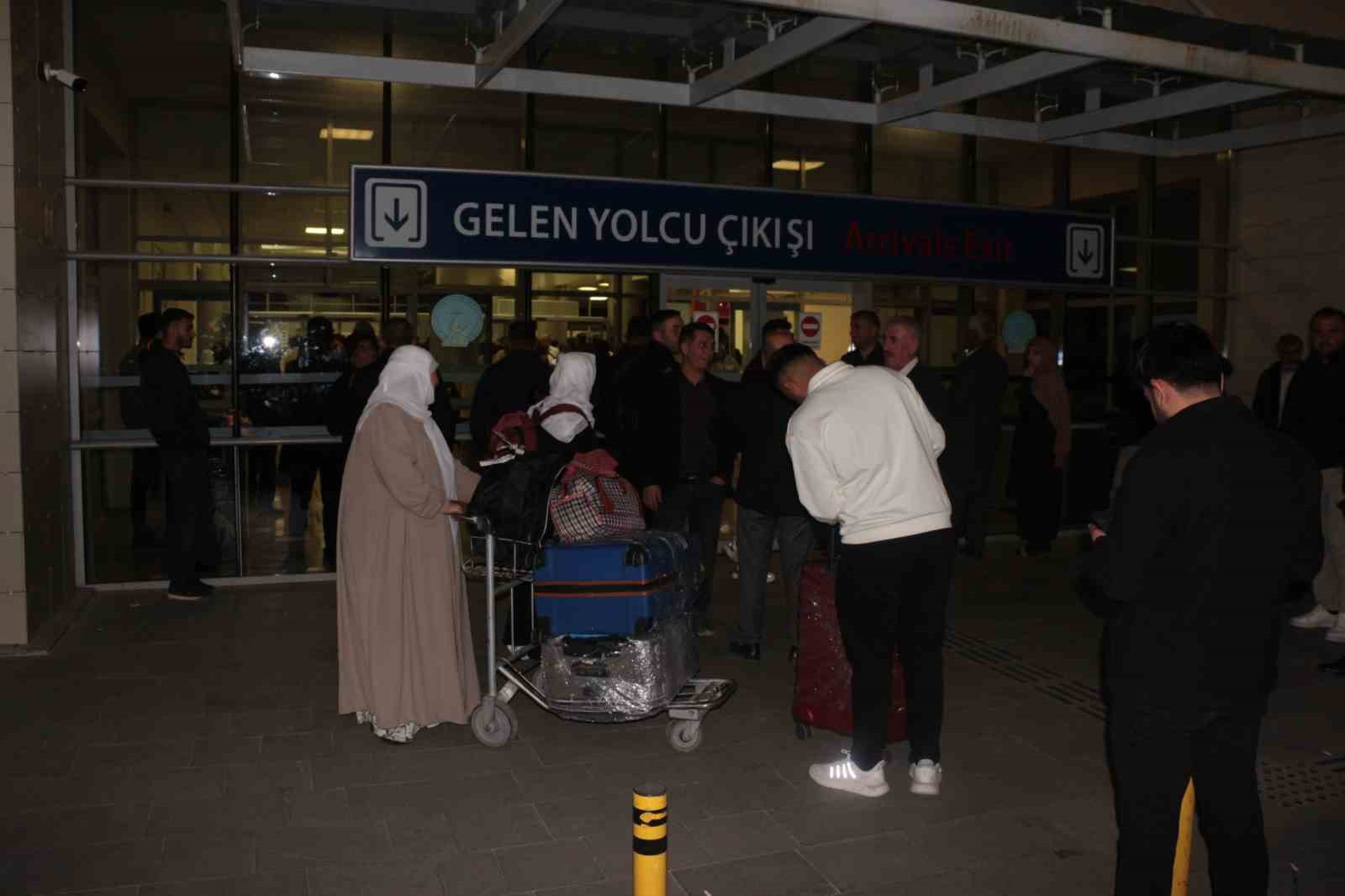 Suudi Arabistan’dan Şırnak’a ilk uçak seferi gerçekleşti