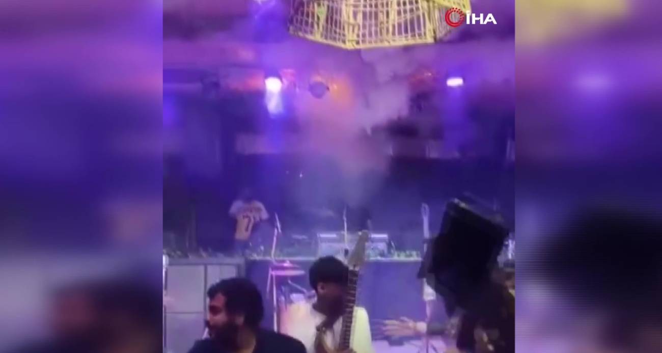 Hindistan'da gece kulübünde yangın: 25 ölü