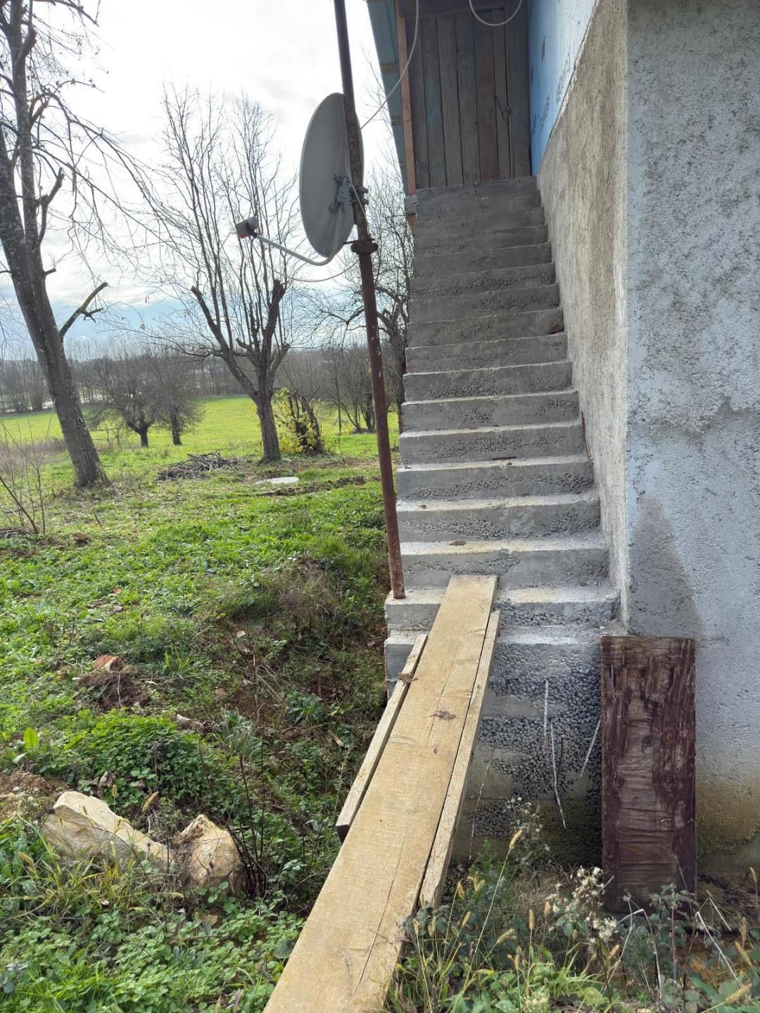 Sakarya’da merdivenden düşen şahıs yaralandı