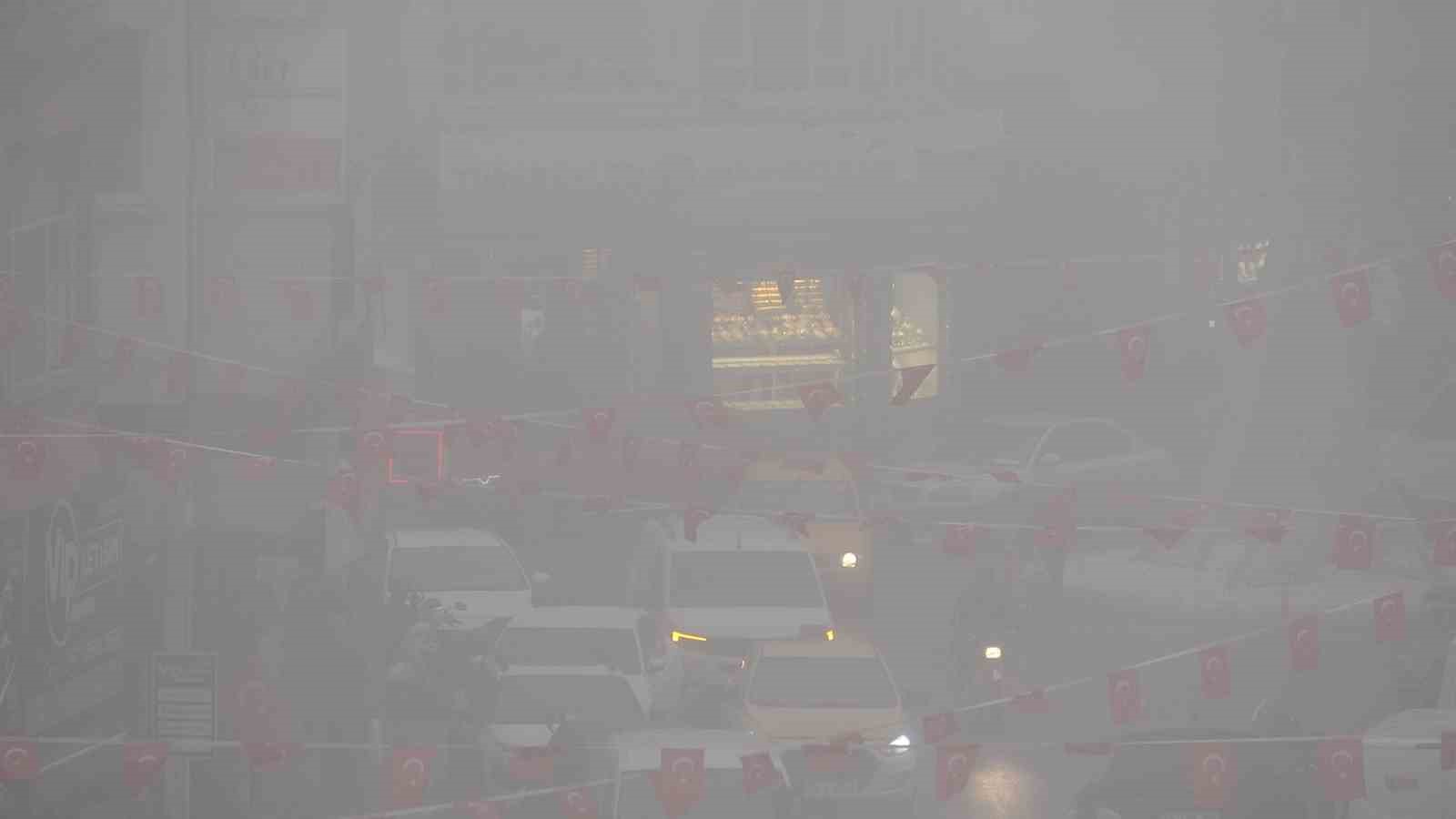 Kilis’te yoğun sis etkili oldu