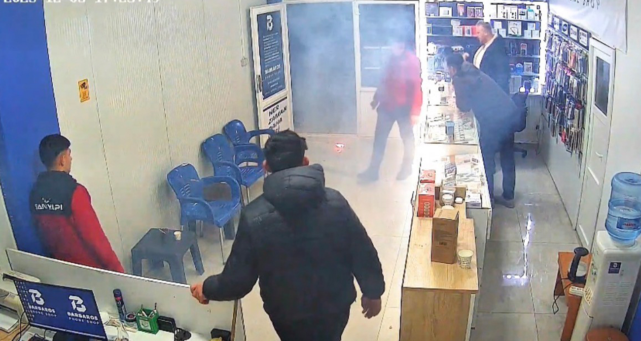Mardin’de cep telefonu tamir sırasında alev aldı