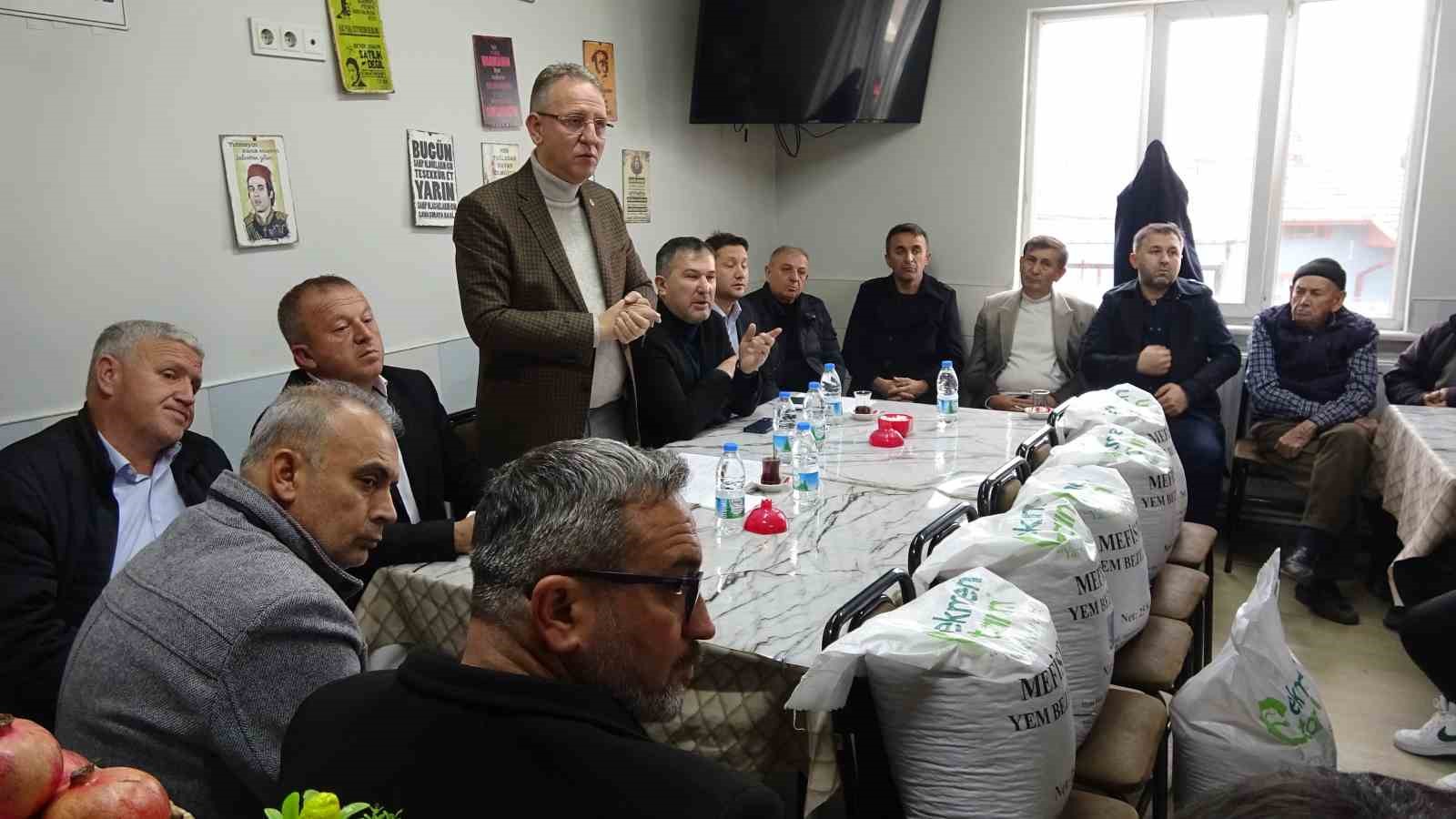 Tavşanlı’da üreticilere tohum ve gübre desteği