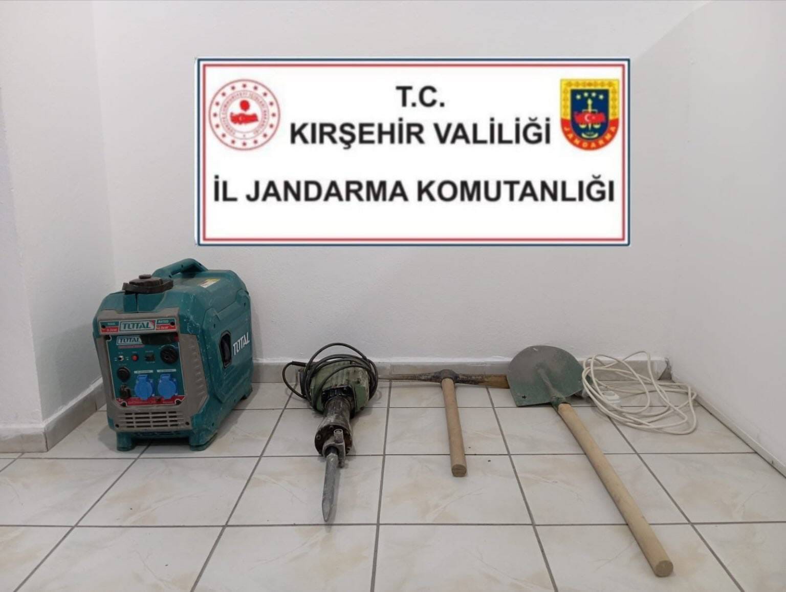 Kırşehir’de izinsiz kazı yapan şüpheli yakalandı