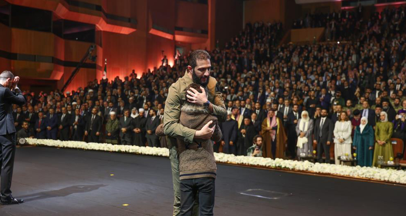 Halep saldırısının sembolü Ümran bebek, Esad’ın kaçtığı Sarayda konuştu