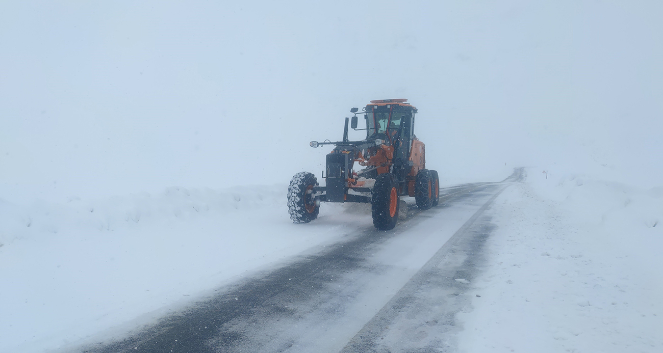 Van’da 28 yerleşim yerinin yolu ulaşıma kapandı