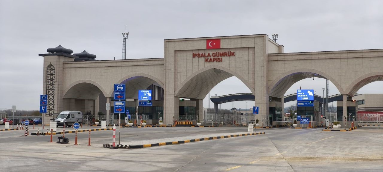 İpsala Sınır Kapısı’nda 7 gün sonra hareketlilik