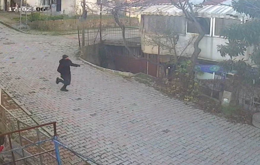 Arnavutköy’de film sahnelerini aratmayan gasp: Kaçan şüpheli 