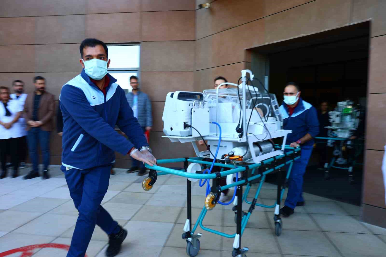 Fethi Sekin Şehir Hastanesi’nde deprem ve yangın tatbikatı