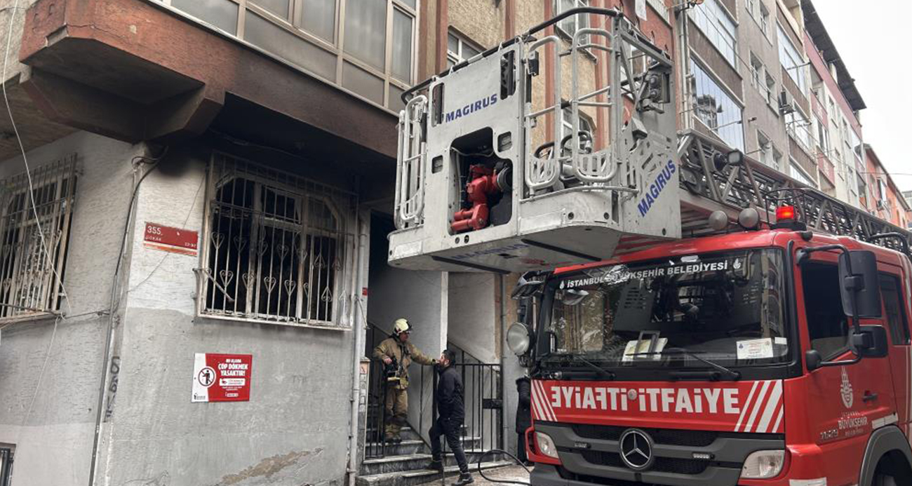 Fatih’te 4 katlı binanın temelinin çöktüğü iddiası: Salonun ortasında çukur oluştu