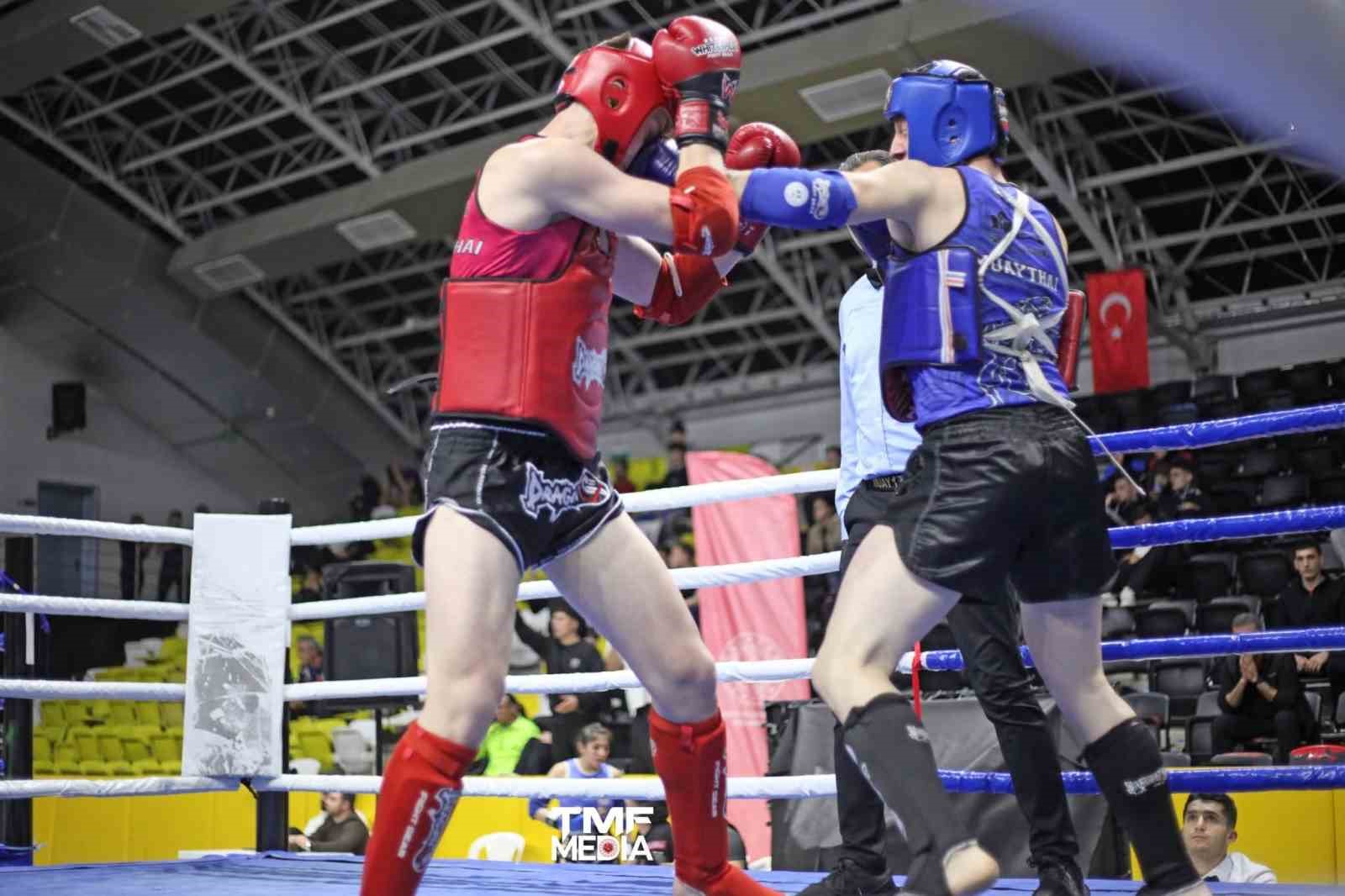kayserili-muaythaiciler-milli-takim-kampinda