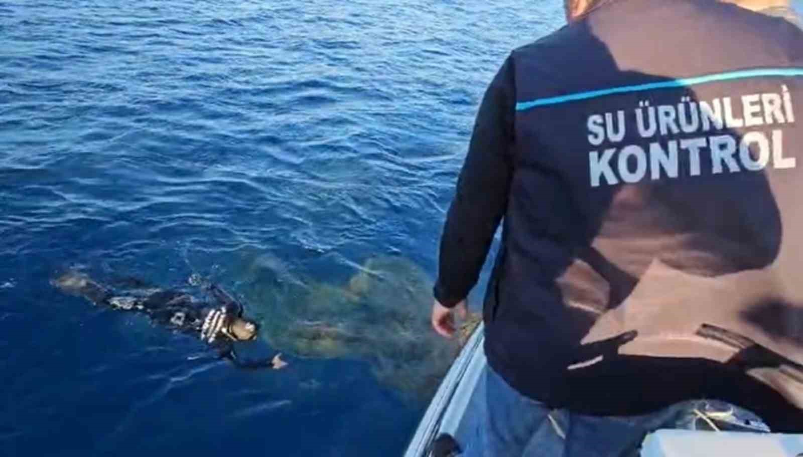 Denizlerdeki hayalet ağlar temizleniyor