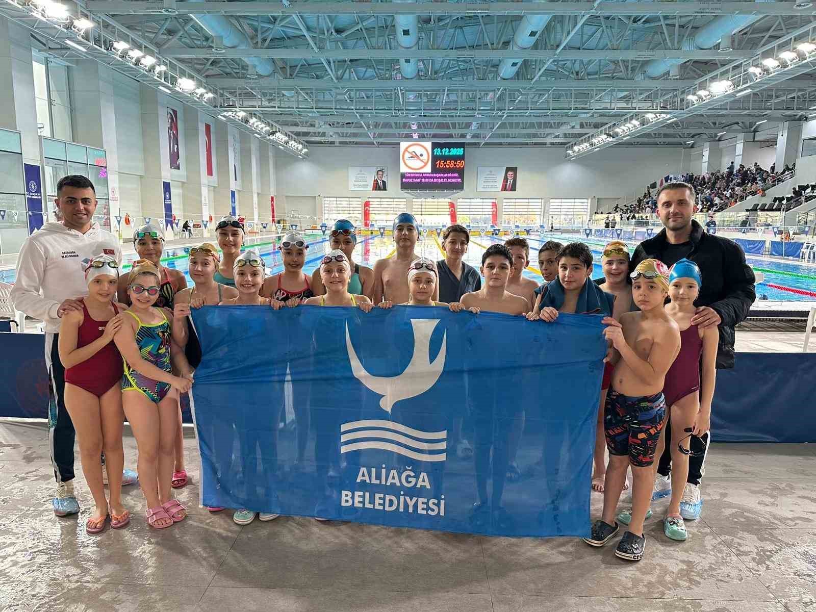 Aliağalı yüzücüler zirveye kulaç attı