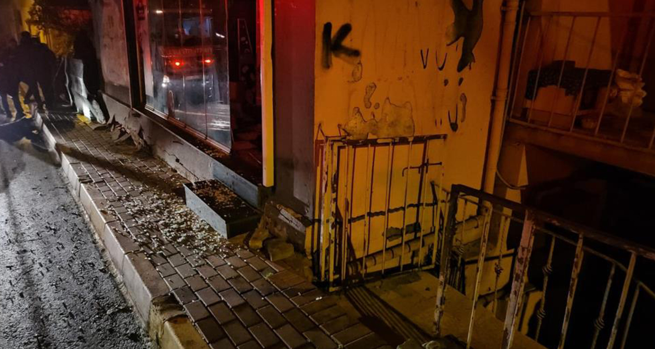 Sarıyer’de üst katı kayan bina gecekonduya yaslandı: Facianın eşiğinden dönüldü