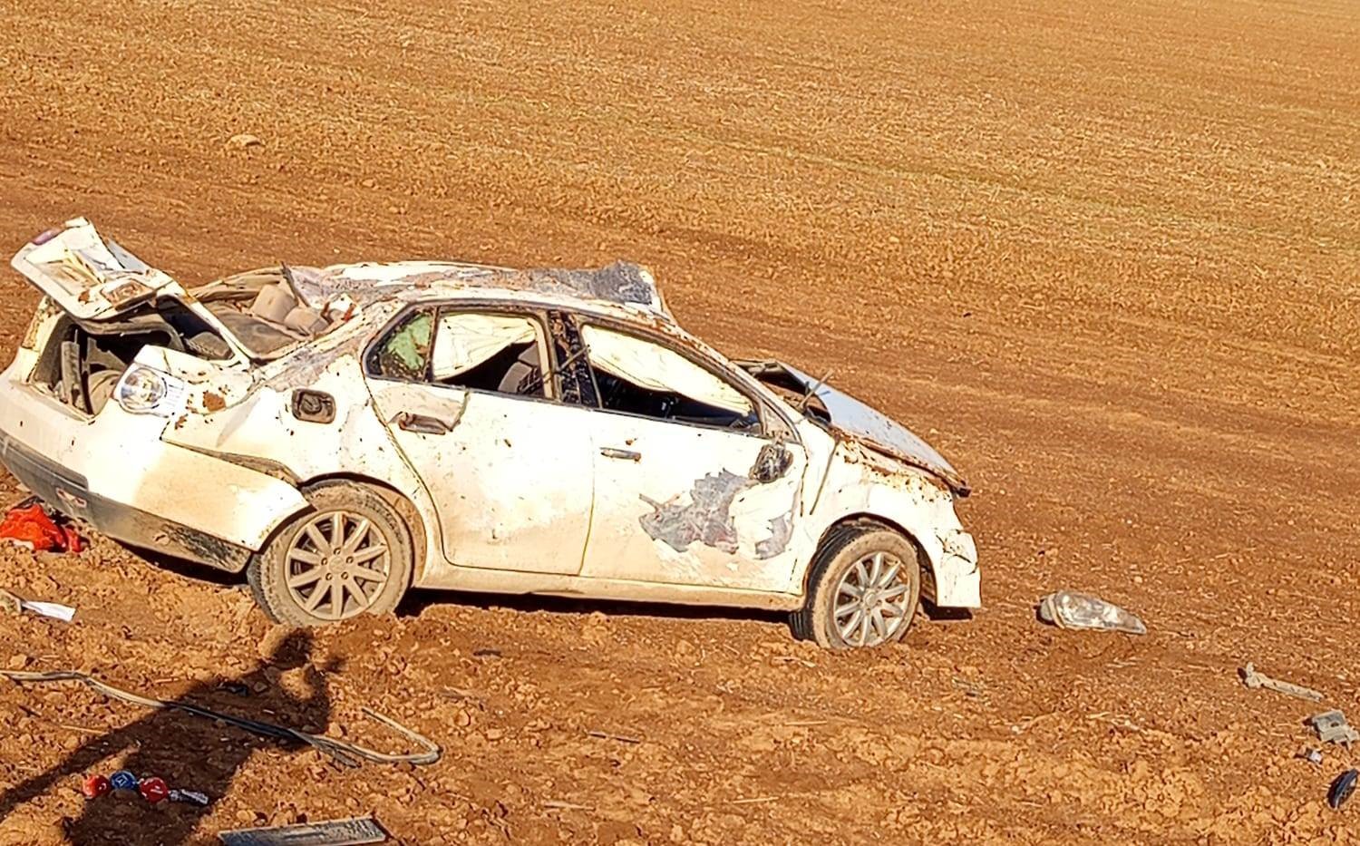 Kontrolden çıkan otomobil tarlaya uçtu: 1 yaralı