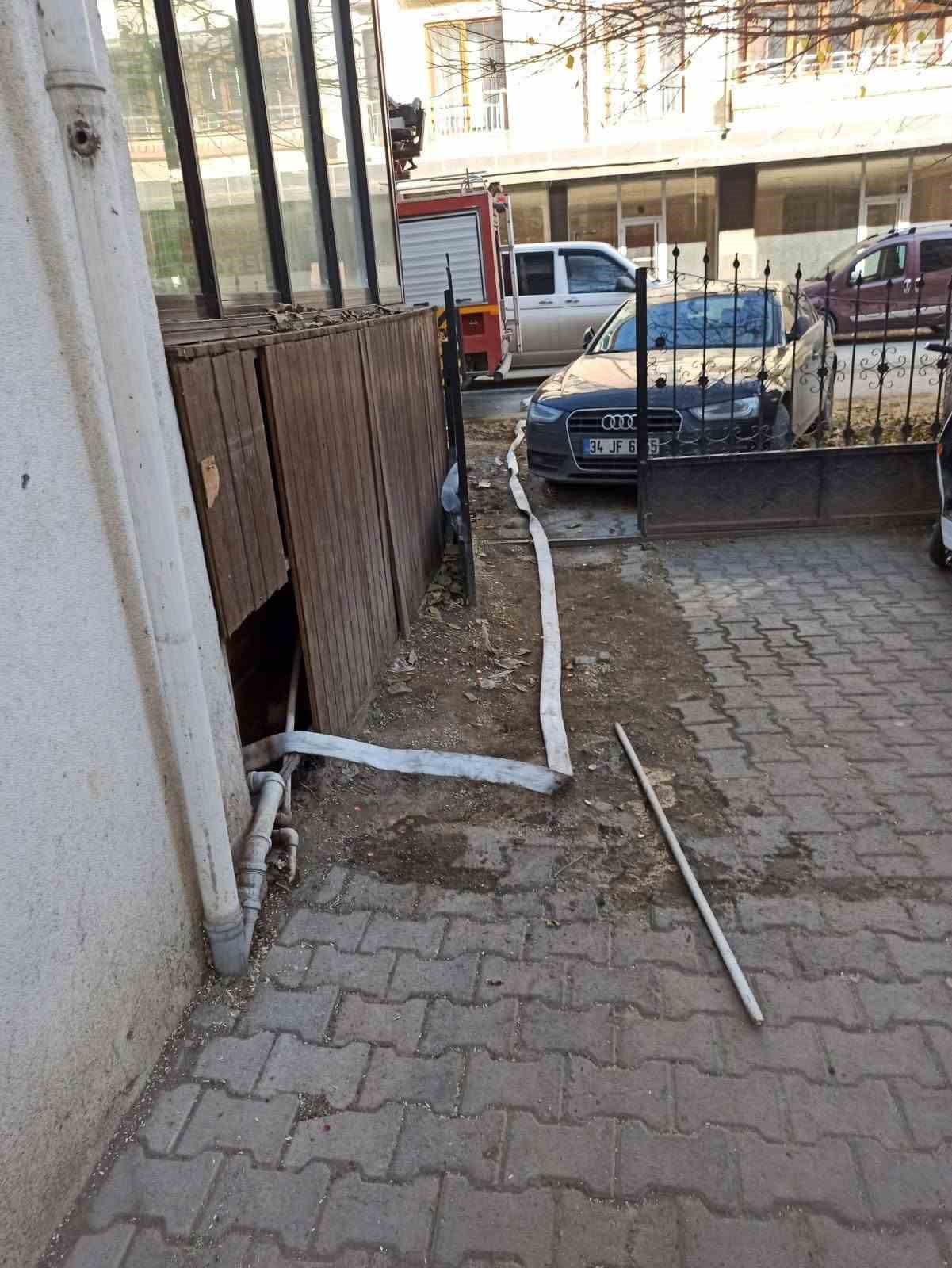 Iğdır’da uzun süreli su kesintilerine vatandaşlardan tepki