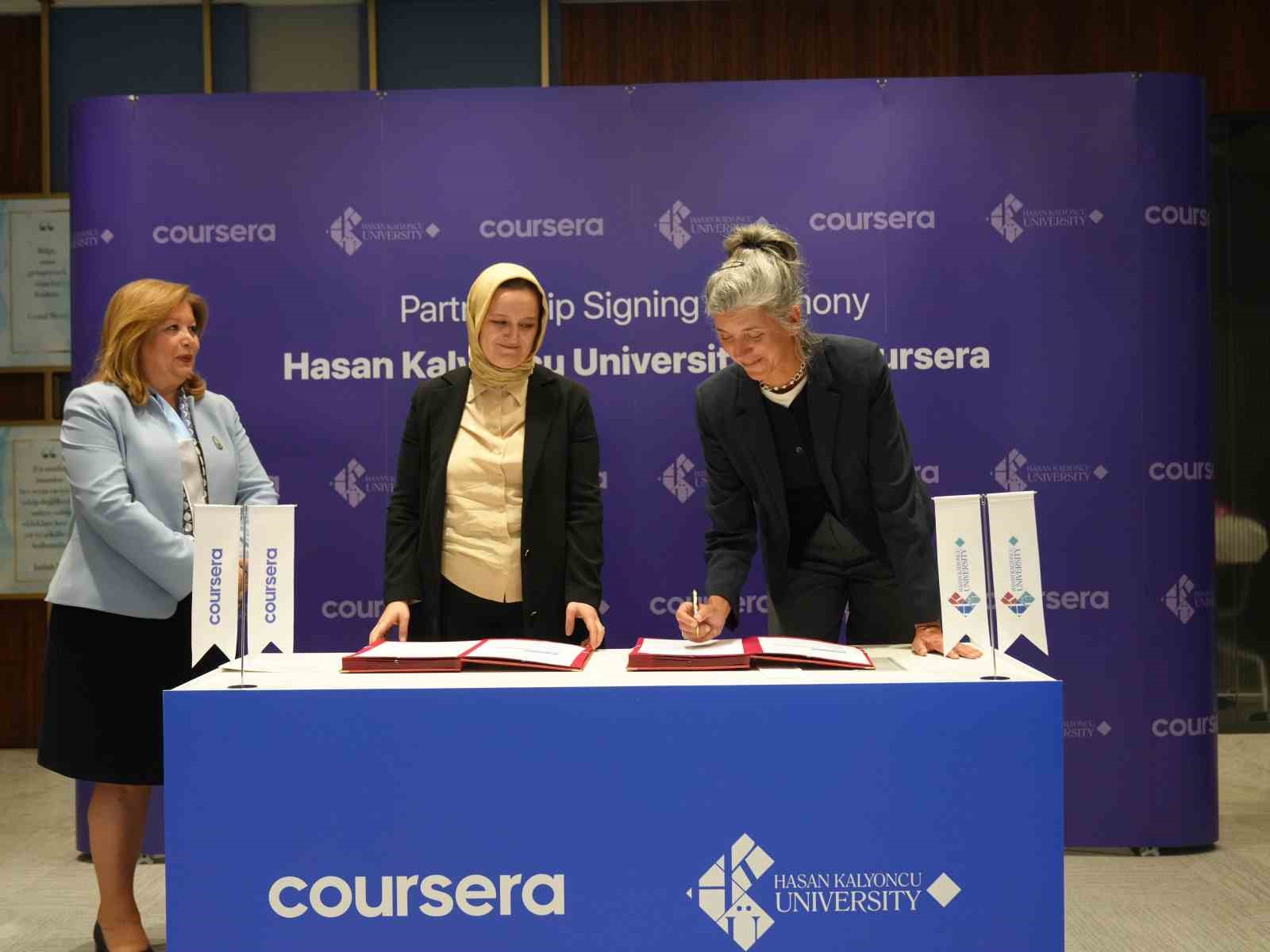 HKÜ’den uluslararasılaşma yolunda büyük bir atılım daha