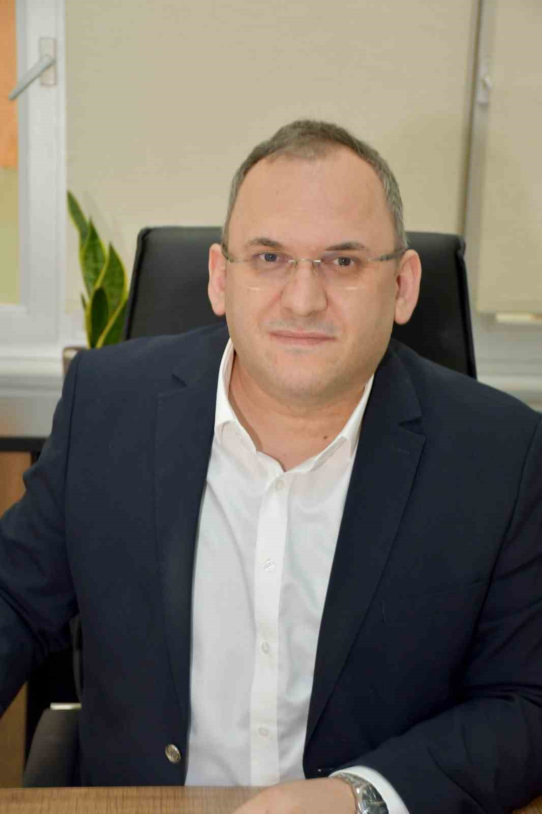 Dr. Öğr. Üyesi Mehmet Uluşahin: 