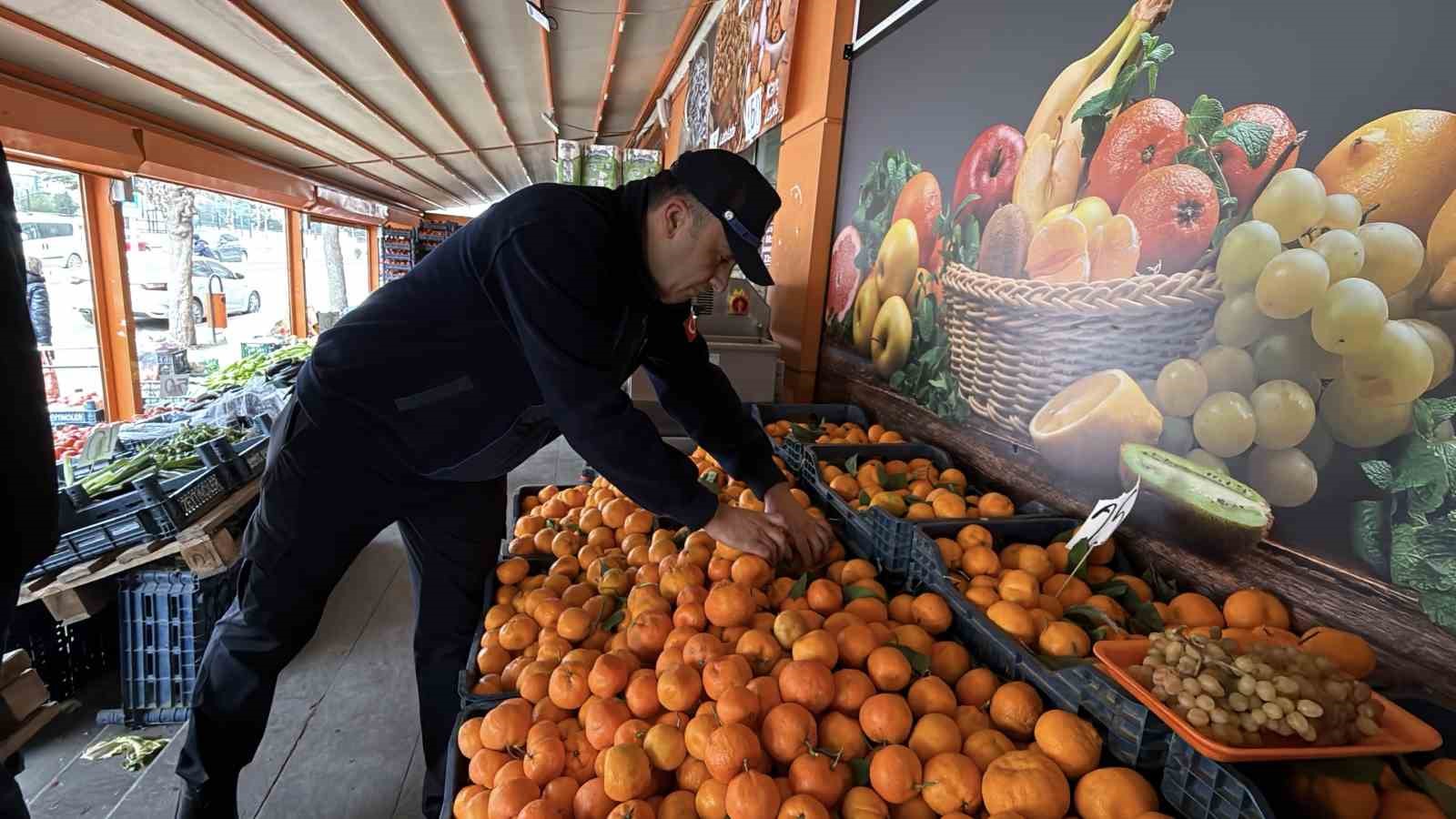 Çorum’da manav ve marketlere sıkı denetim: 105 işetme denetlendi
