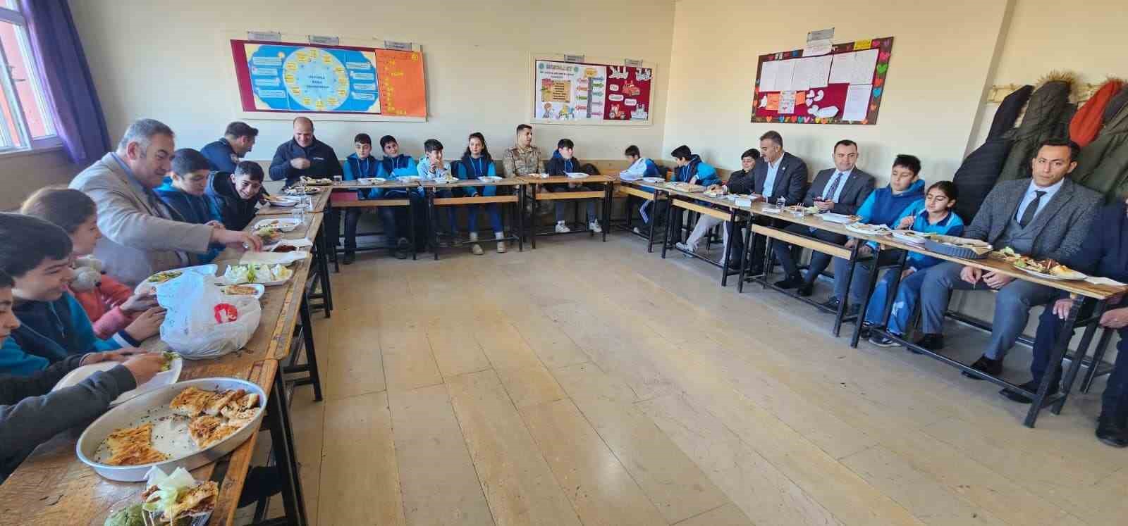 Hasköy’de yerli ve milli savunma sanayi ürünleri sergilendi