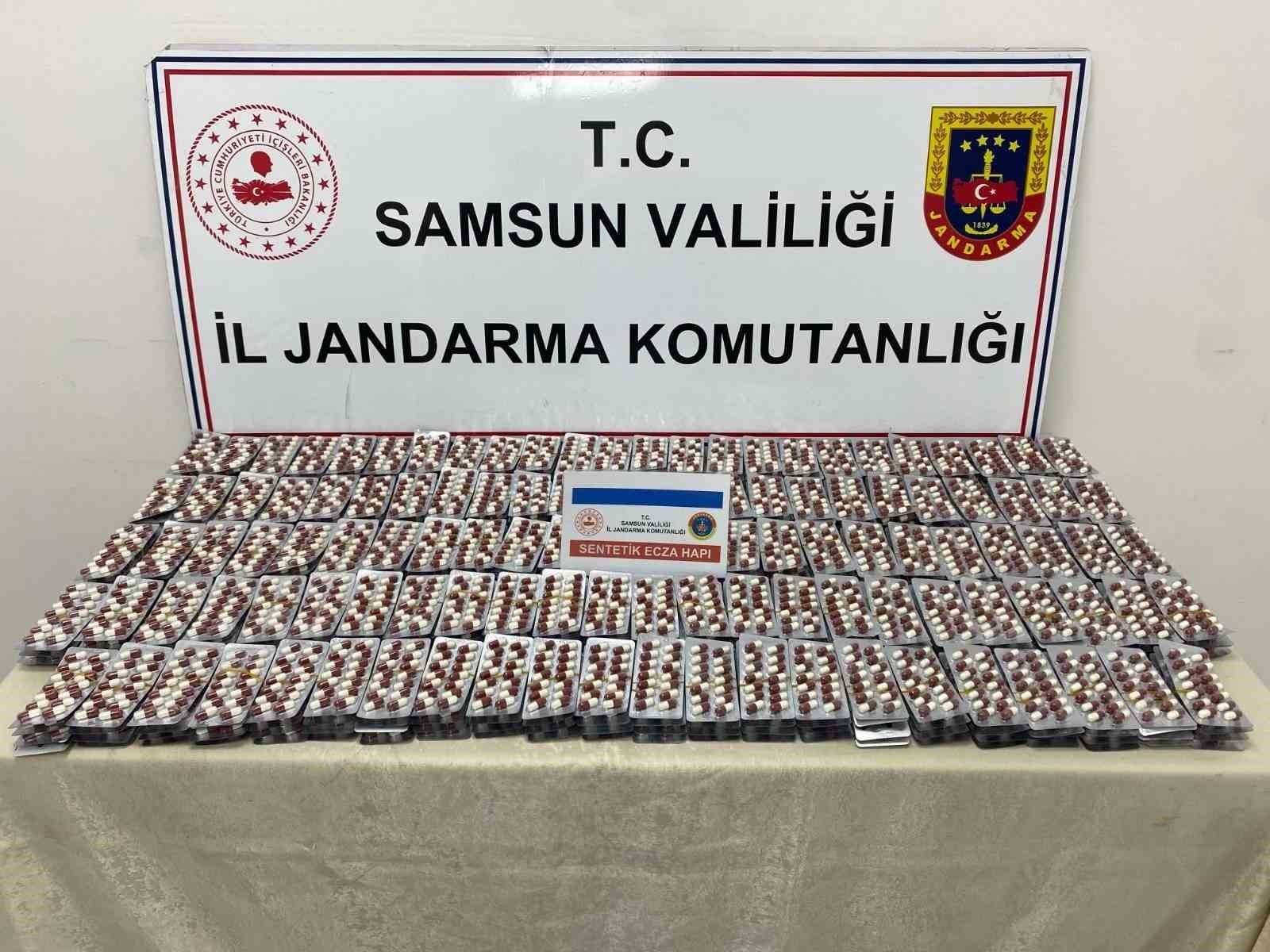 Samsun’da 6 bin 621 adet uyuşturucu hap ele geçirildi