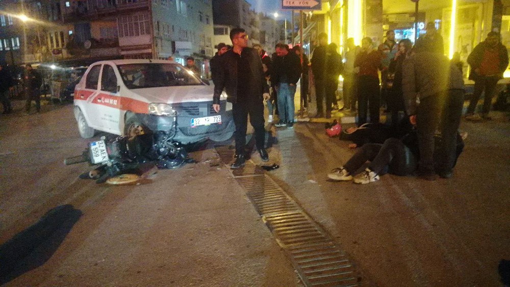 Isparta’da otomobille motosiklet çarpıştı: 2 yaralı