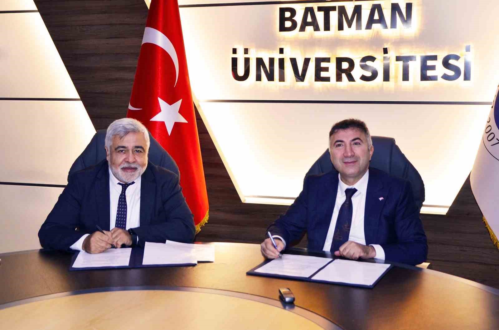 Dicle Elektrik ile Batman Üniversitesinden lisansüstü eğitimde güç birliği
