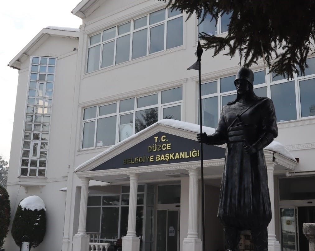 Düzce Belediyesi’nde görev değişiklikleri