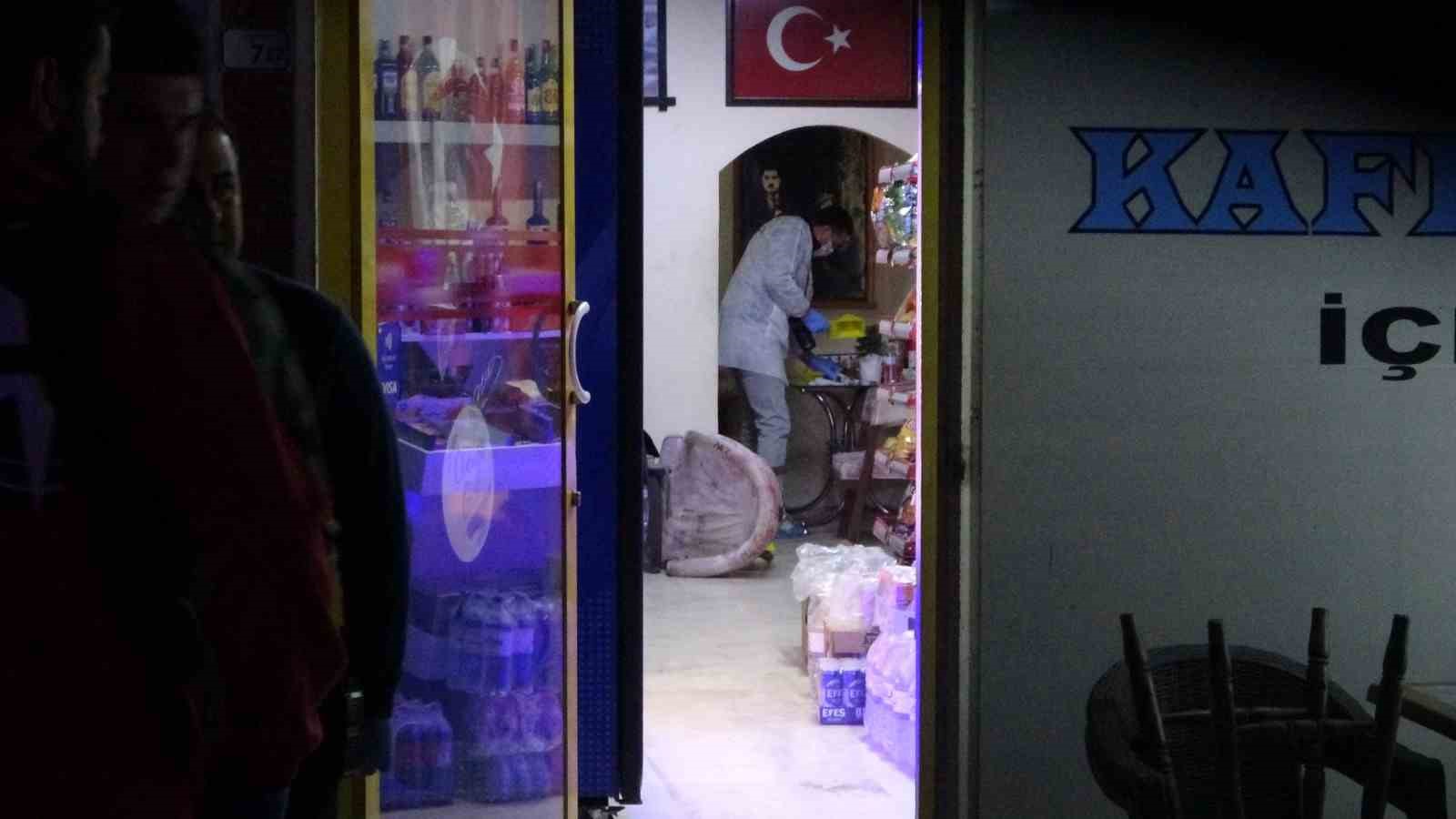 Antalya’da markette cinayet: 2 ölü