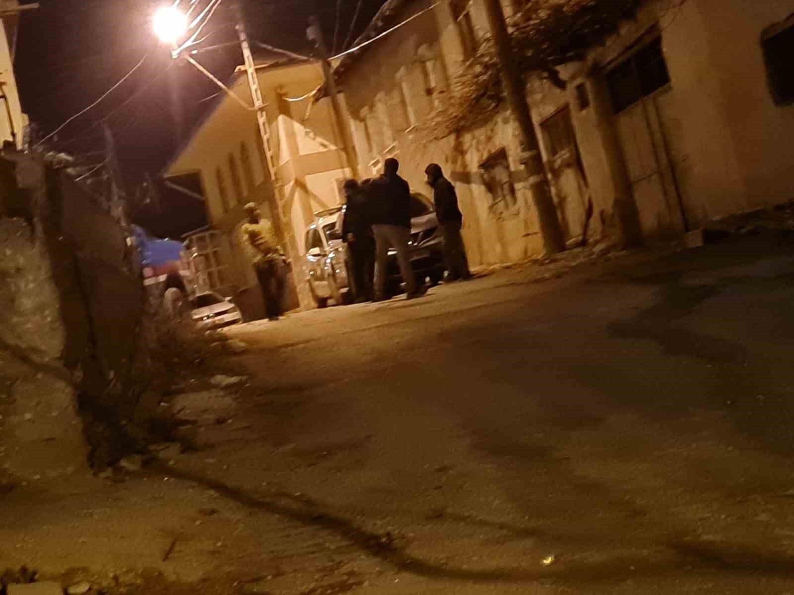 Burdur’da bir kişi uzman çavuşun silahıyla hayatını kaybetti