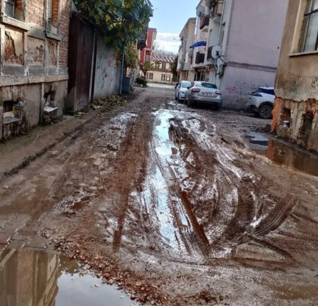 Özgür Özel’i eleştiren İba: 