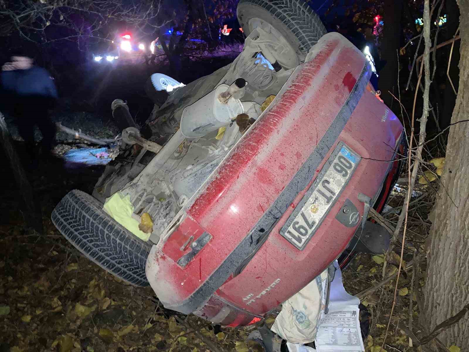 Kontrolden çıkan otomobil kayısı bahçesine uçtu: 1 yaralı