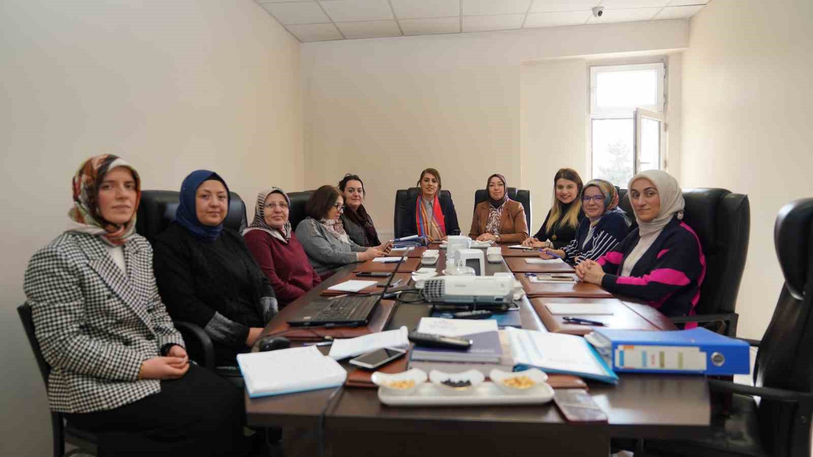 Kadın Girişimciler Kurulu yoğun gündemle toplandı
