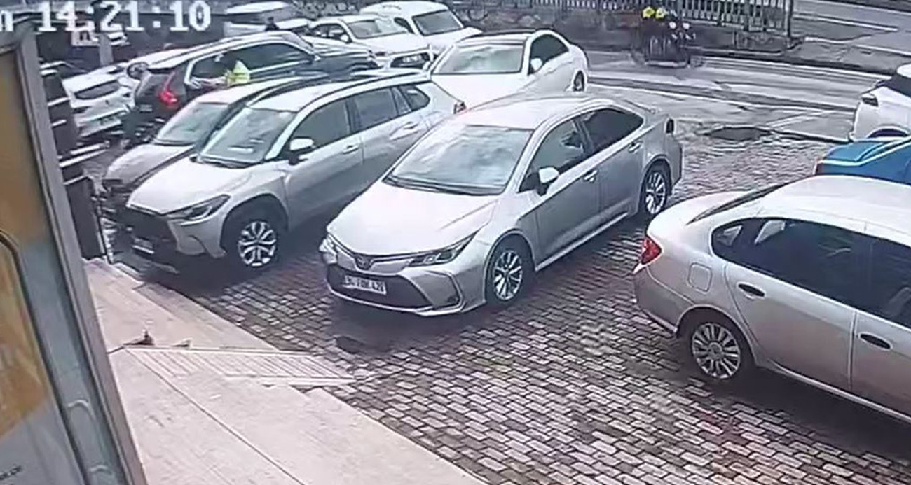 Başakşehir’de ödedikleri borcu, silahla gasp etmeye çalıştılar