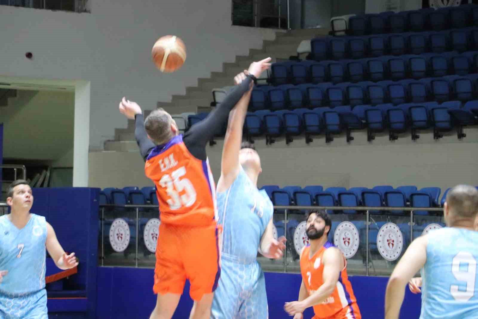 Hakkâri’de kurumlar arası basketbol heyecanı başladı