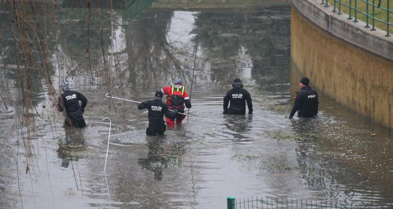 Günlerdir aranan kayıp öğretmenin cesedi bulundu